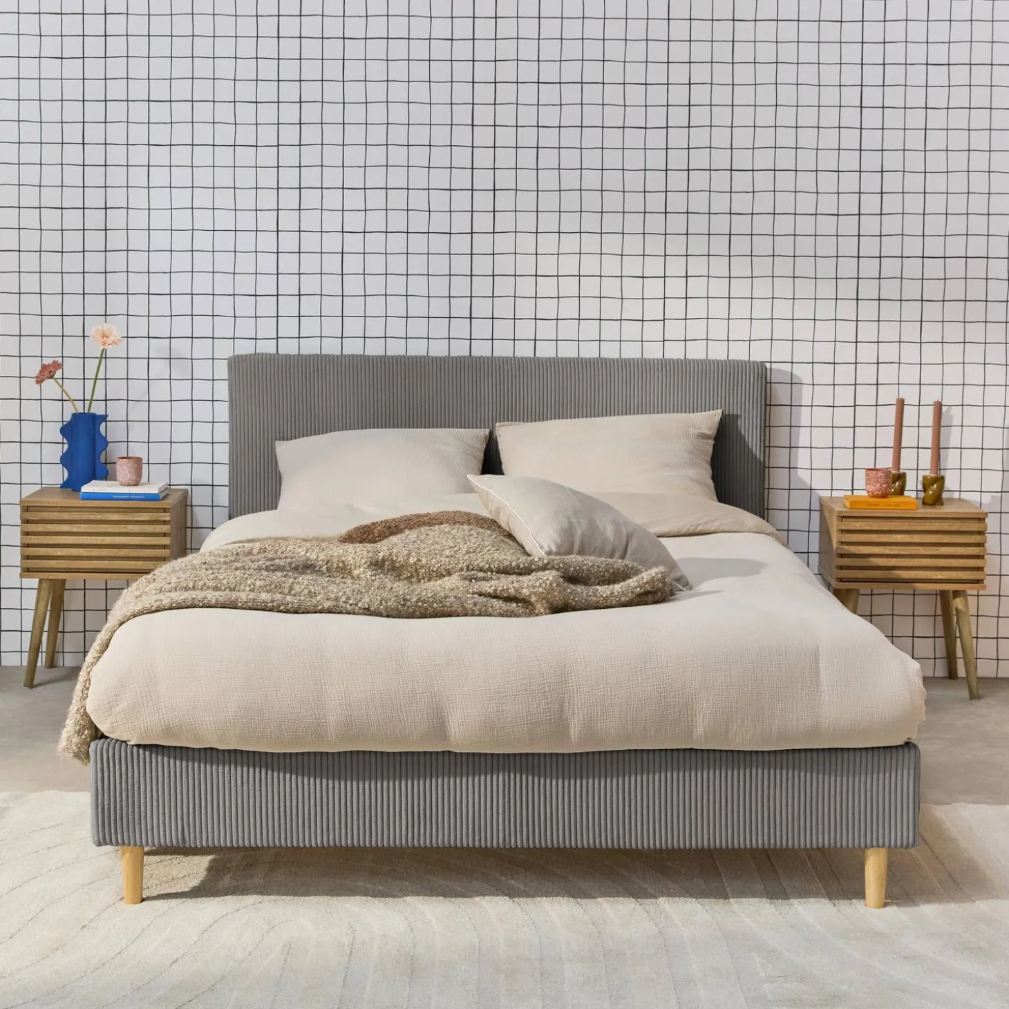 Bed met lattenbodem en hoofdeinde, 140x190cm corduroy
