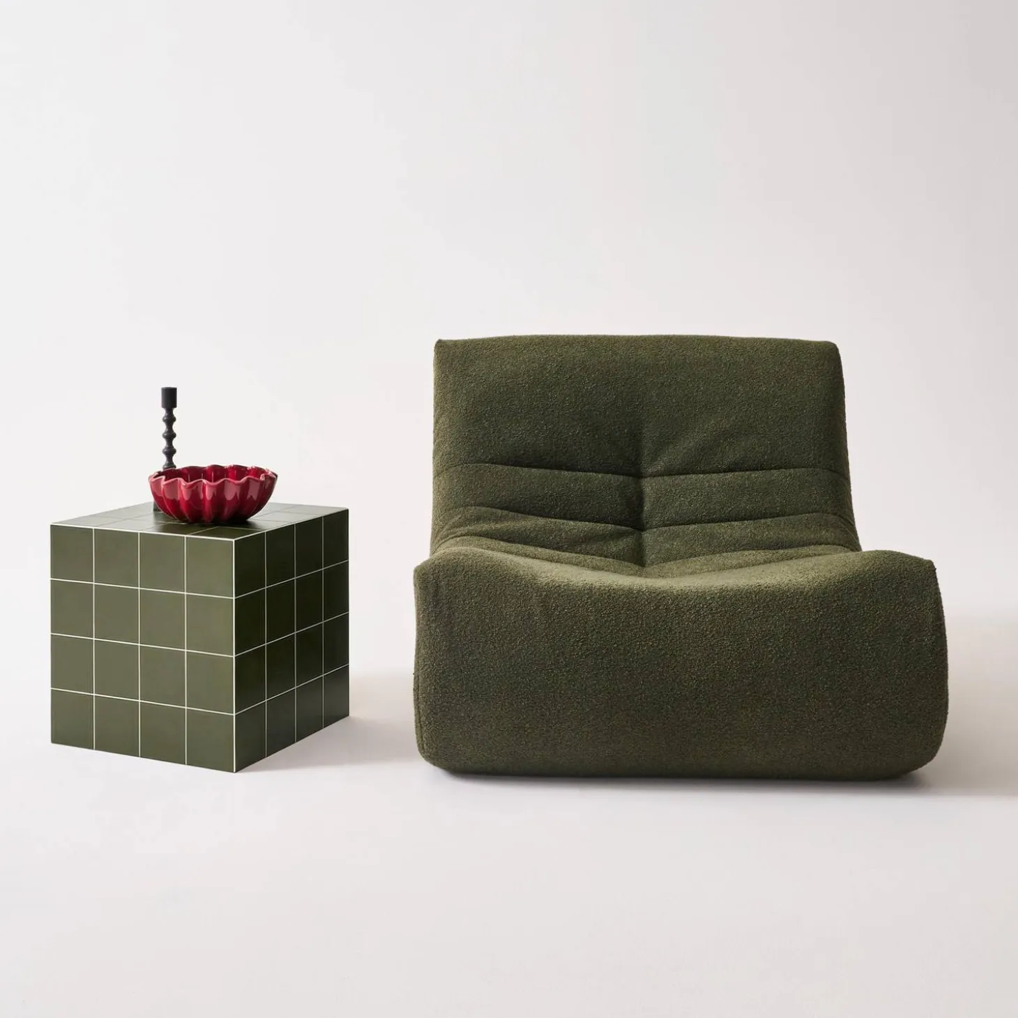 Bijzettafel kubus matte keramieklook met tegels van 40 x 40 cm