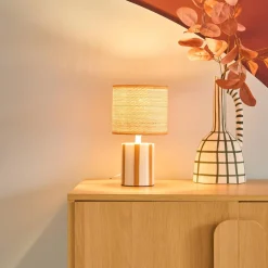 Binnen tafellamp keramiek lampenkap rotan effect H 28cm
