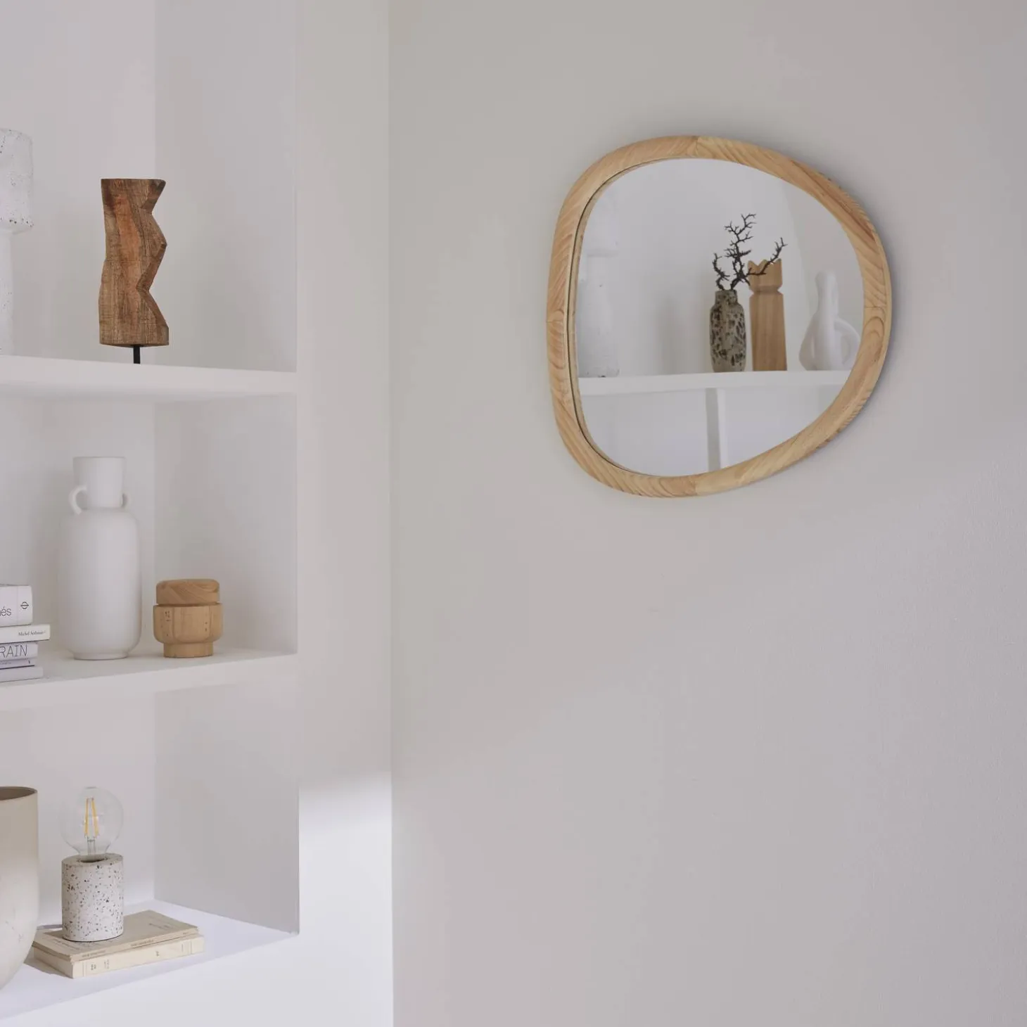 Biologische dennenhouten spiegel, 55cm
