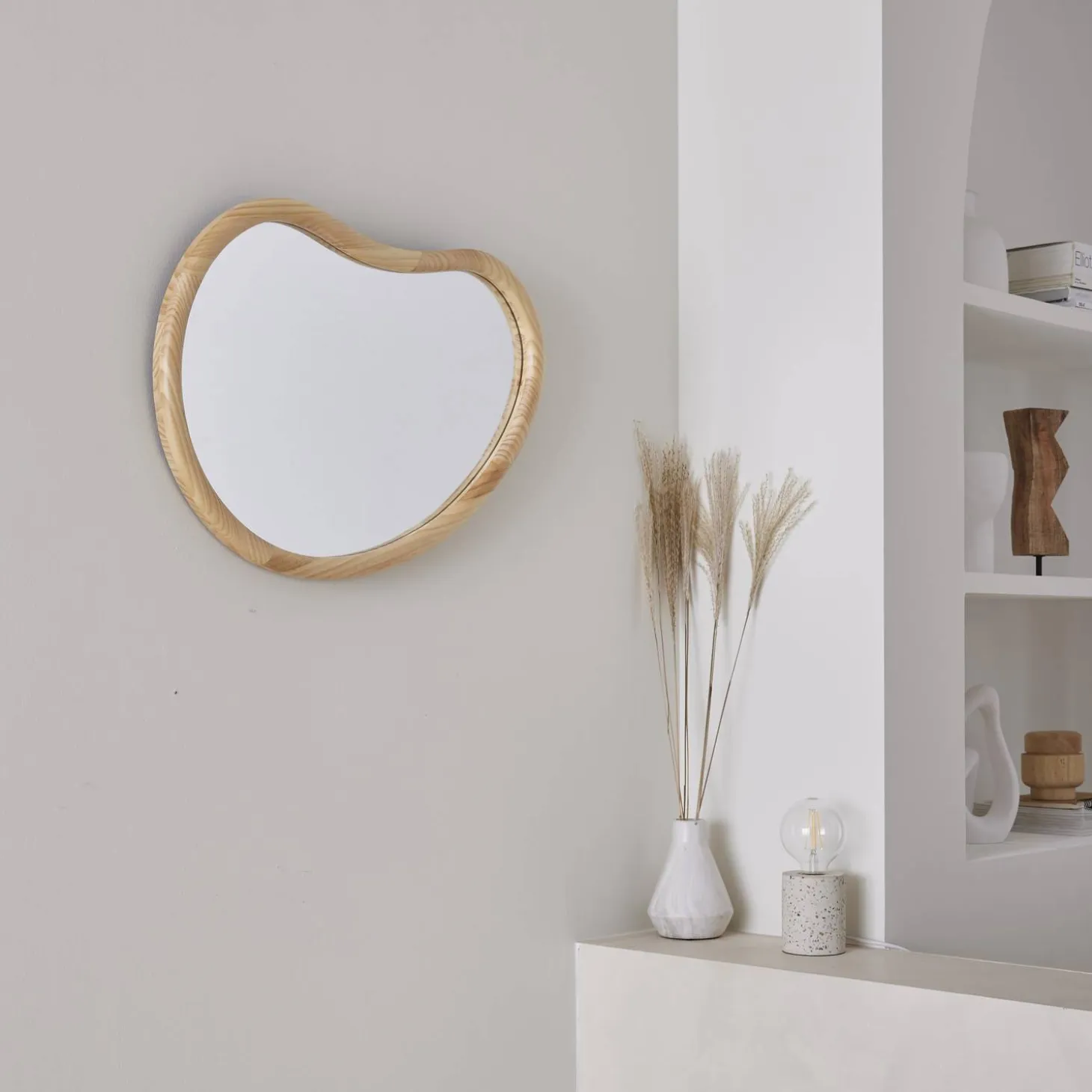 Biologische dennenhouten spiegel, 65cm