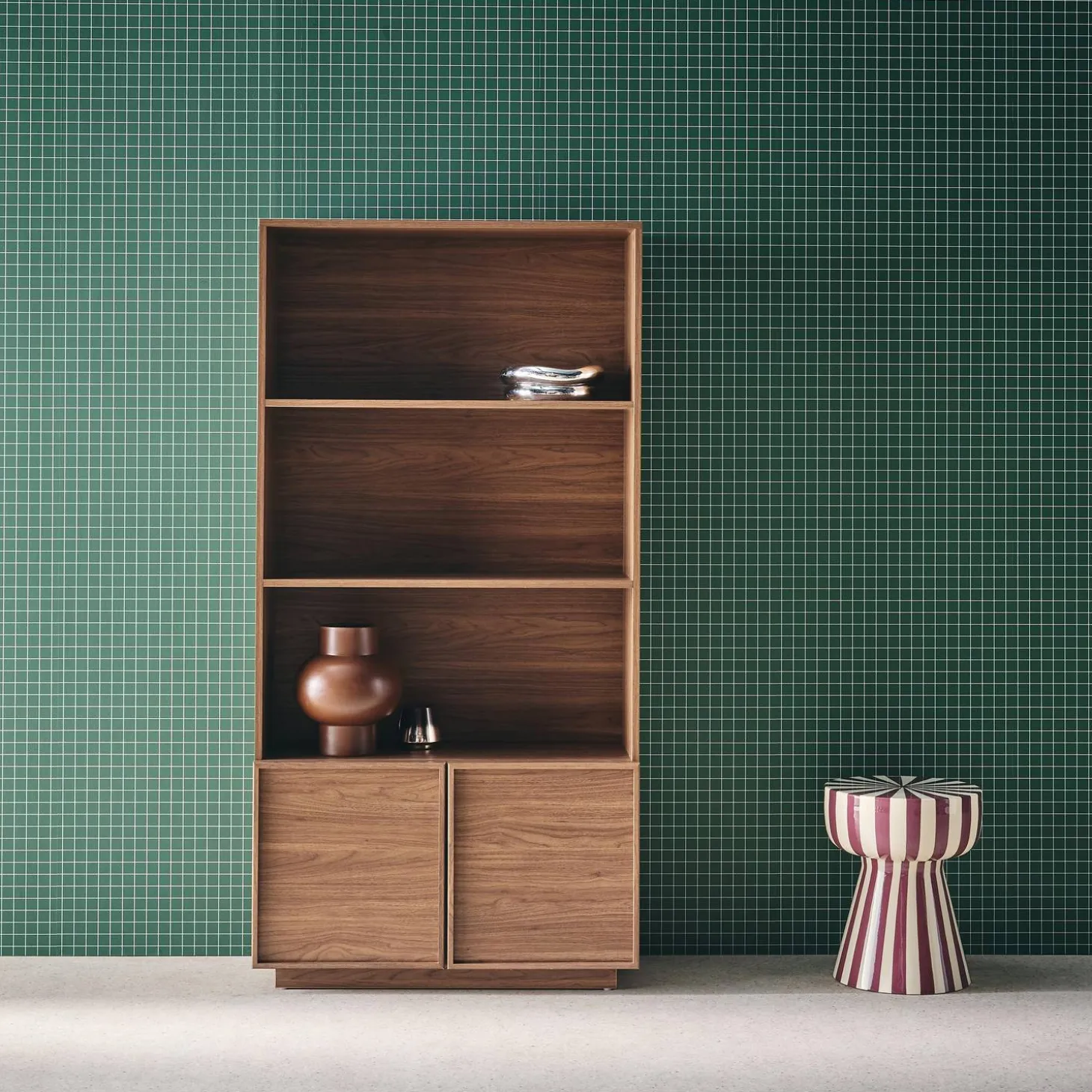 Boekenkast houtlook met 2 deuren 5 niveaus 80cm