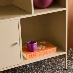 Boekenkast met 6 vakken en 2 deurtjes van metaal, industrieel