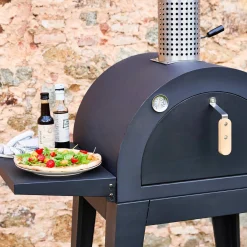 Buitenpizzaoven met neerklapbaar blad