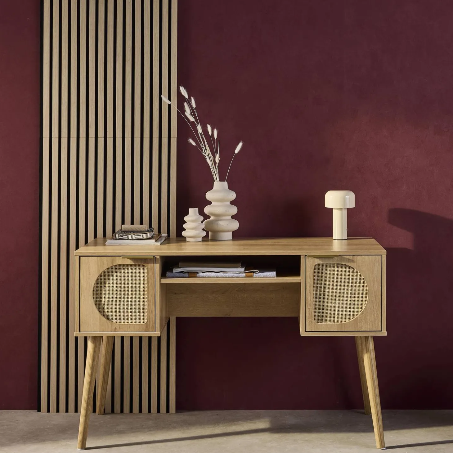 Bureau met houten effect en rotan 2 lades