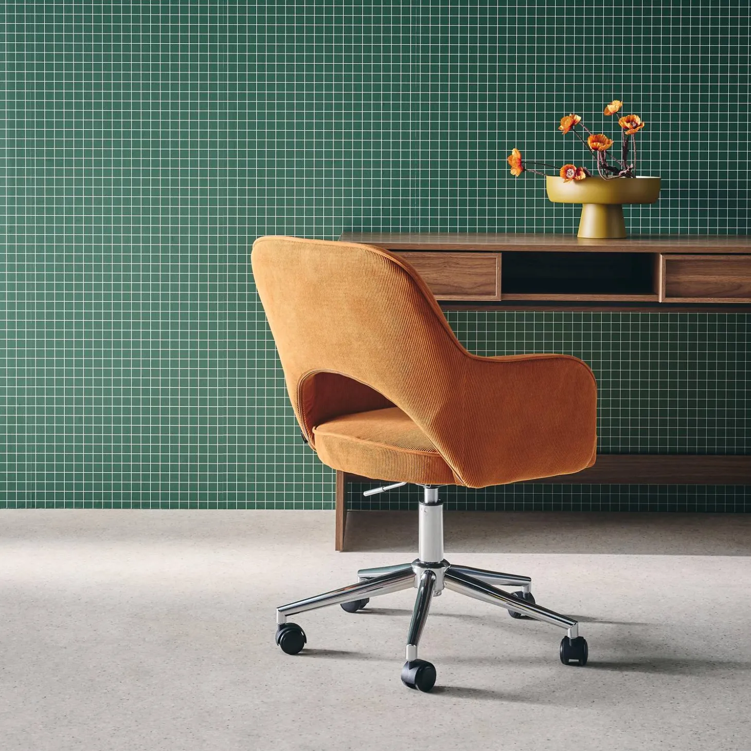 Bureaustoel op wielen in corduroy met chroom onderstel