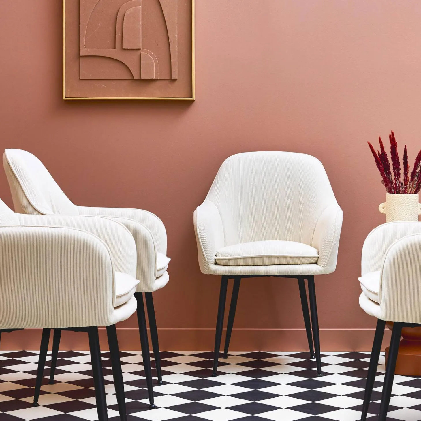 Corduroy fauteuil met matzwarte metalen poten (Set van 4)