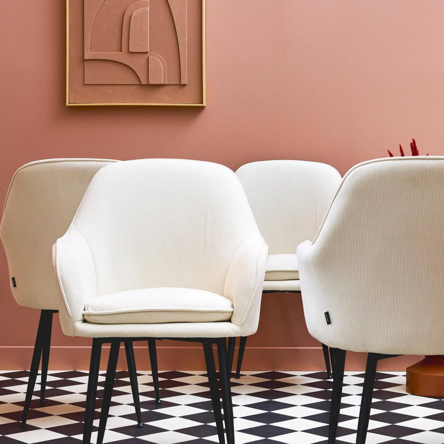 Corduroy fauteuil met matzwarte metalen poten (Set van 4)