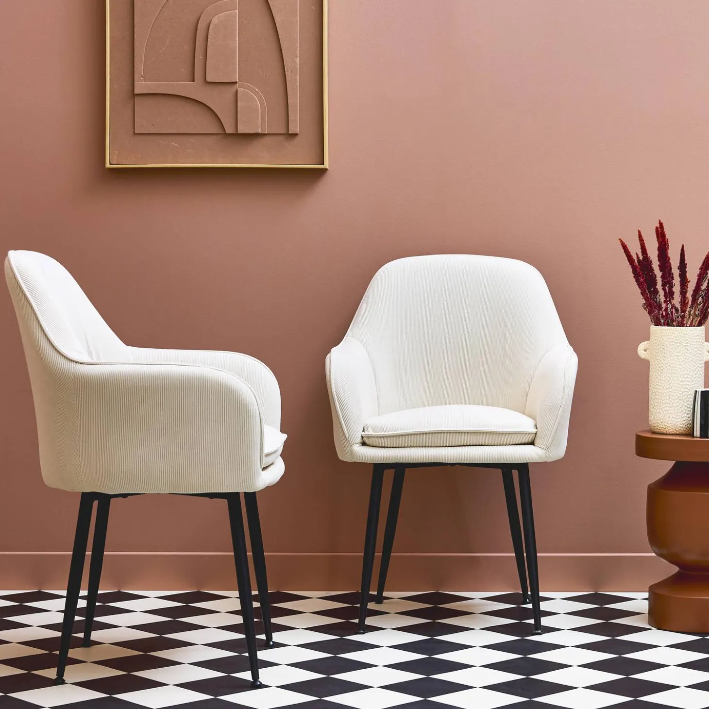 Corduroy fauteuil met matzwarte metalen poten (Set van 2)