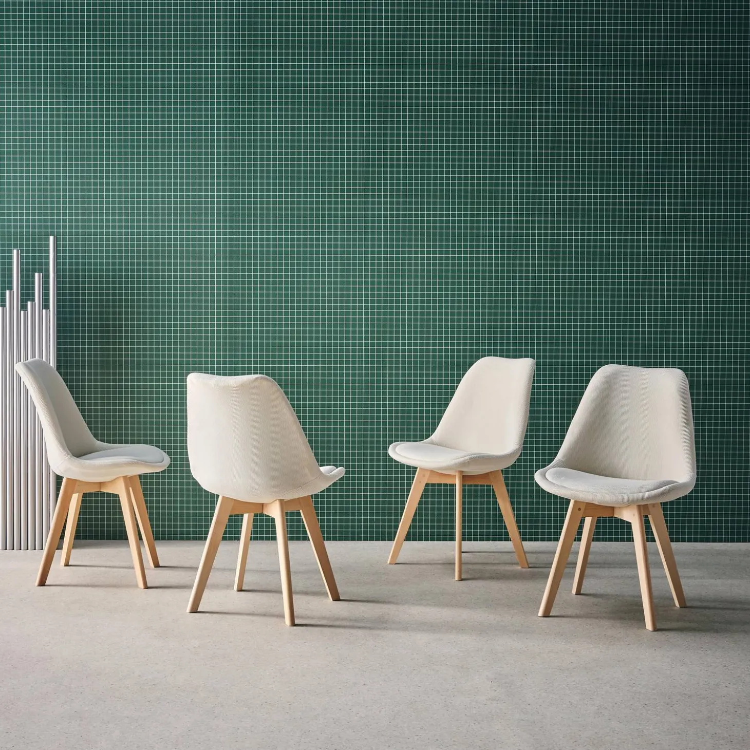 Corduroy Scandinavische stoelen met beukenhouten poten (set van 4)