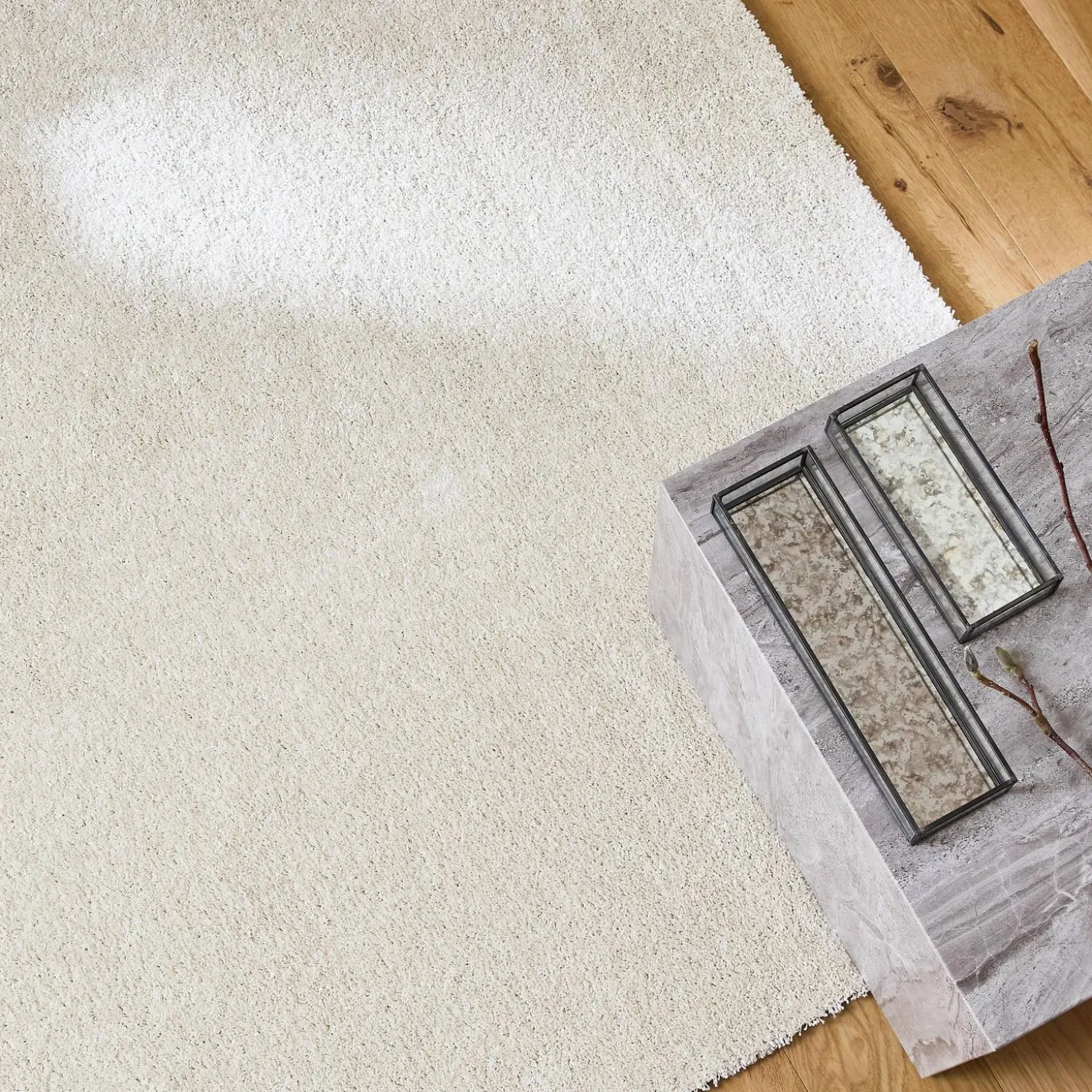 Crèmekleurig interieurtapijt in velours
