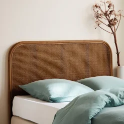 Donker rotan en rieten hoofdeinde