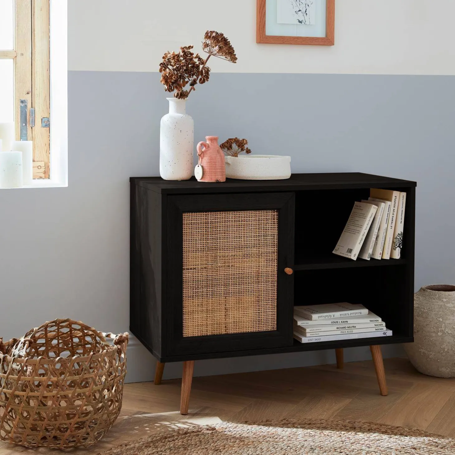 Dressoir met 1 deur en plank houtdecor en rotan 80cm