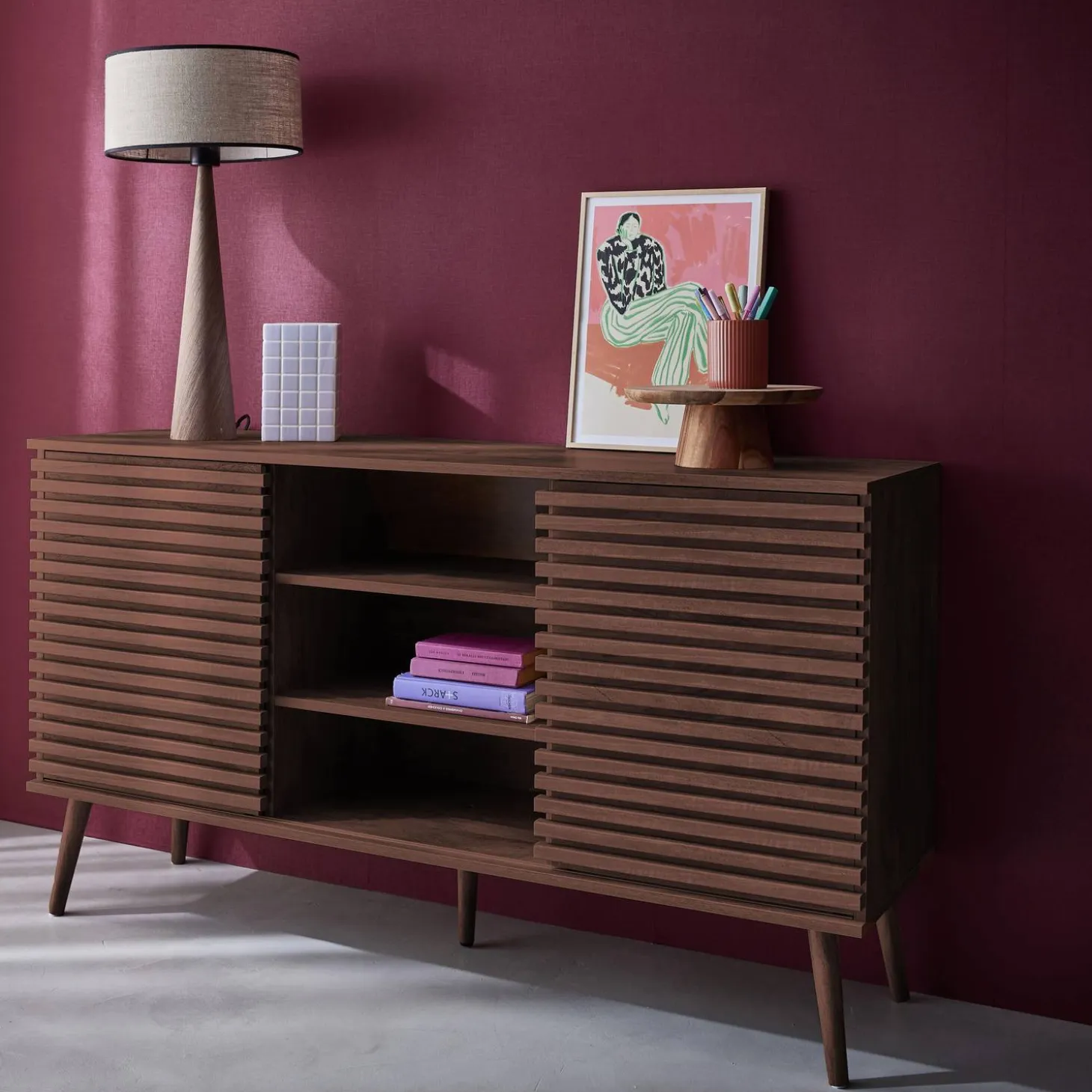 Dressoir 2 schuifdeuren en planken gegroefde houtlook 140cm