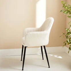 Fauteuil in boucléstof met metalen poten