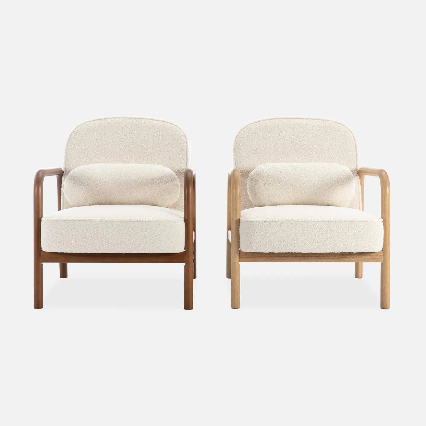 Fauteuil met walnootkleurig hout en bouclé