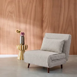 Fauteuil van chenille stof met slaapfunctie houten poten