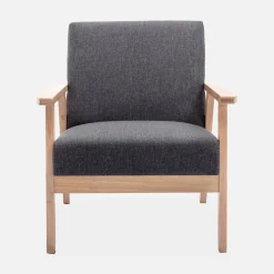Fauteuil van hout met stoffen zitting