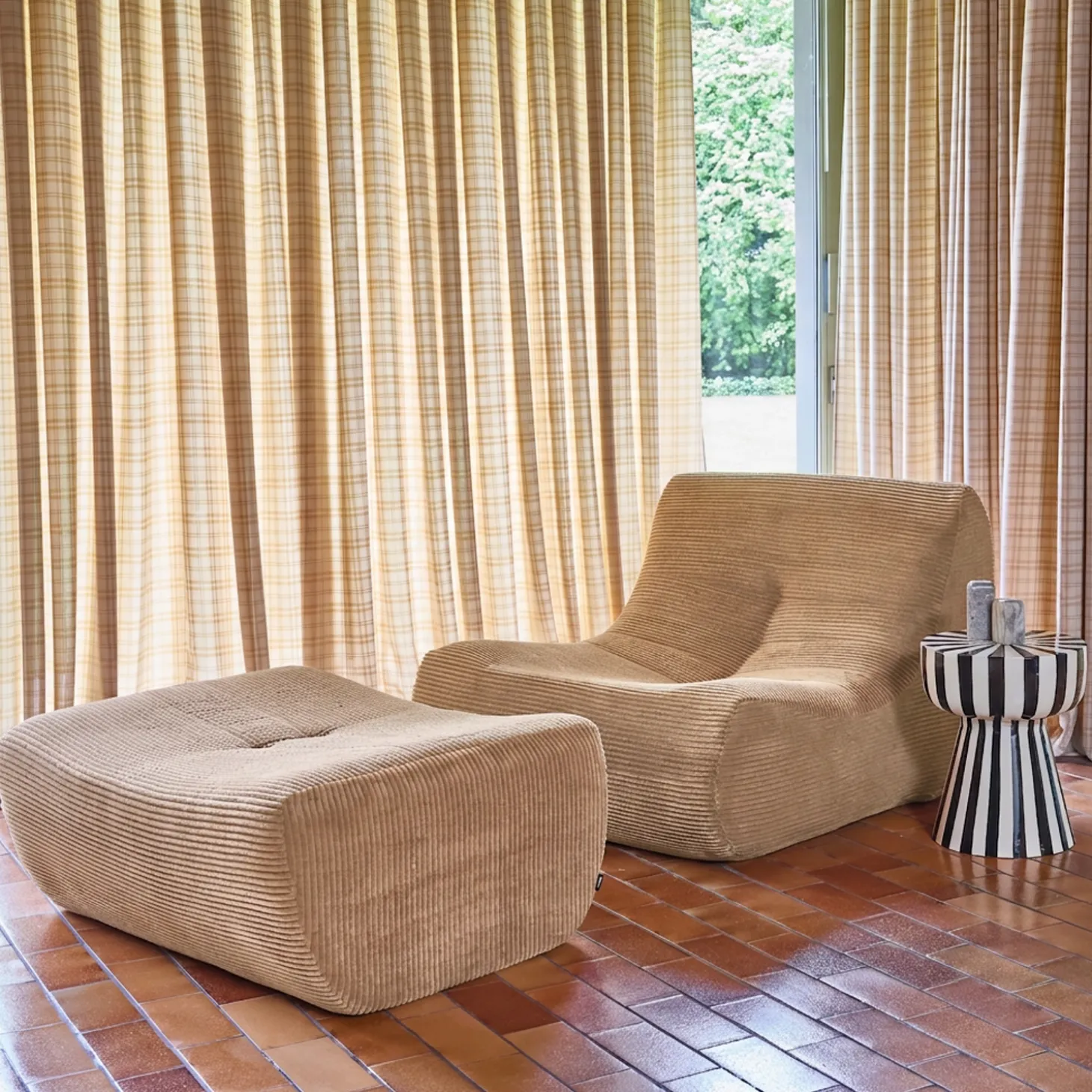 Fauteuil 1-zits met voetenbank corduroy