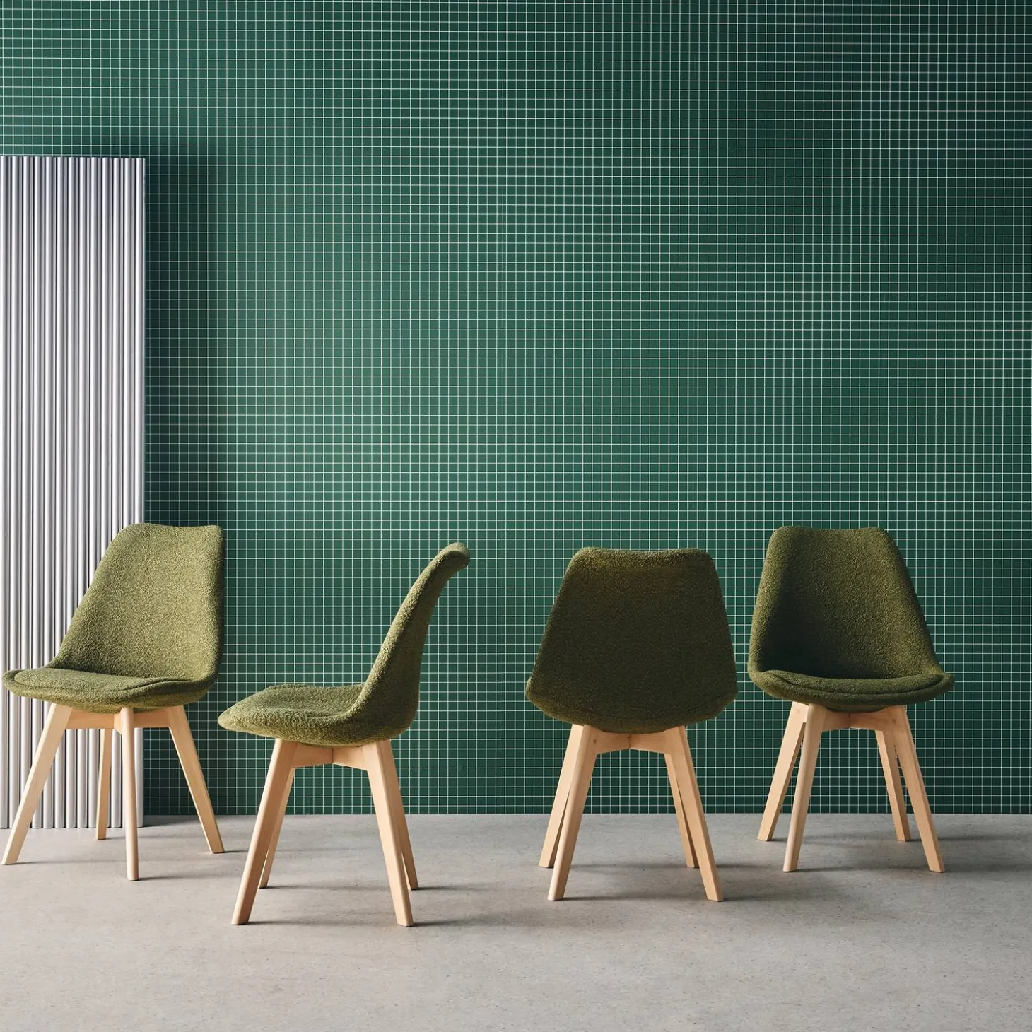 Getextureerde bouclé Scandinavische stoelen met beukenhouten poten (set van 4)