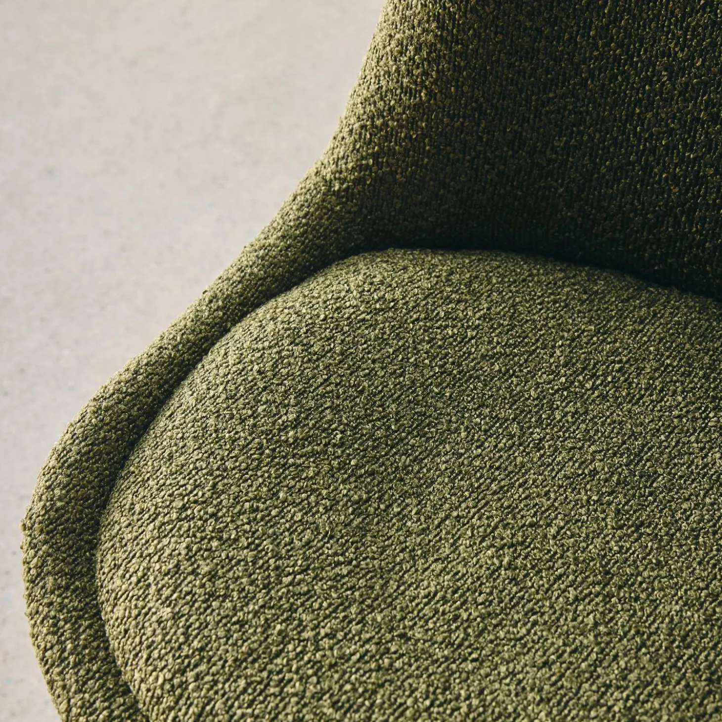 Getextureerde bouclé Scandinavische stoelen met beukenhouten poten (set van 4)
