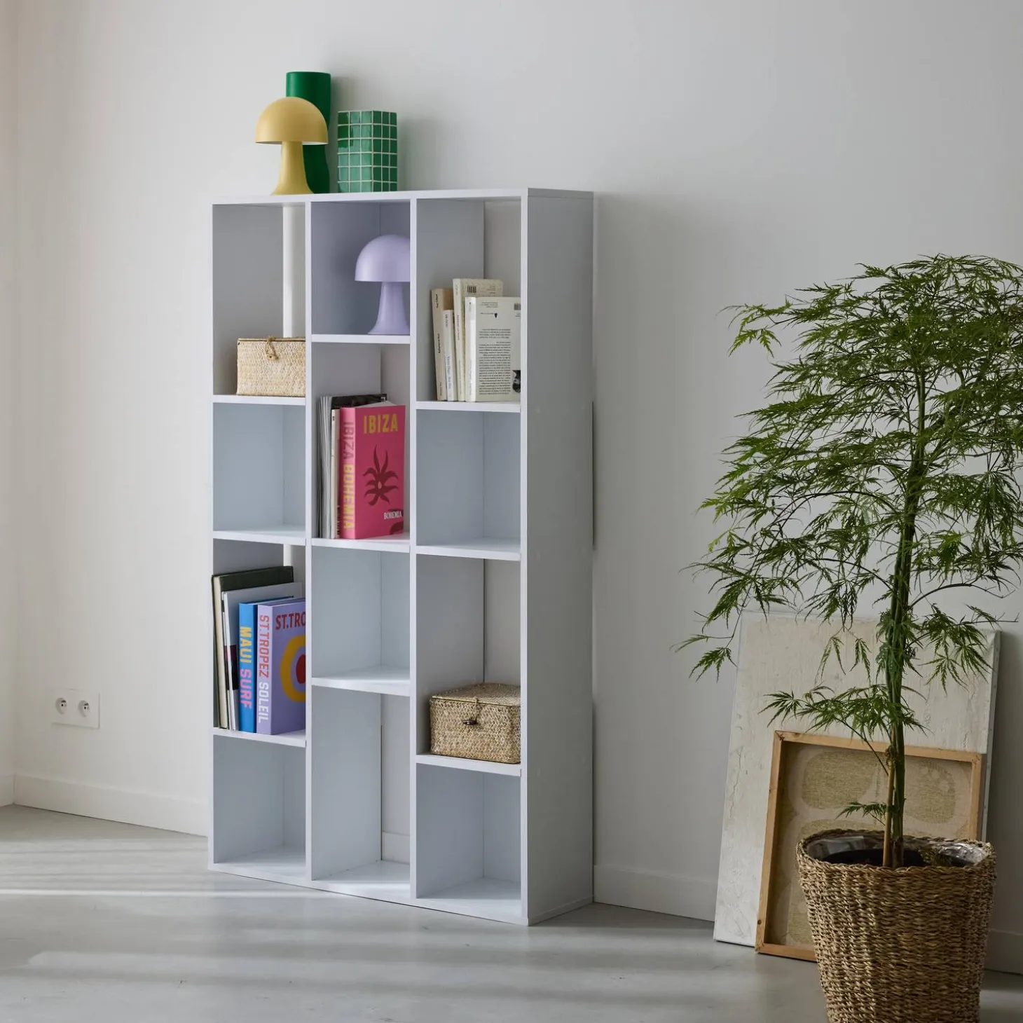 Half open boekenkast met 12 vakken