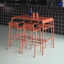 Hoge tuintafel met 4 hoge stoelen metaal