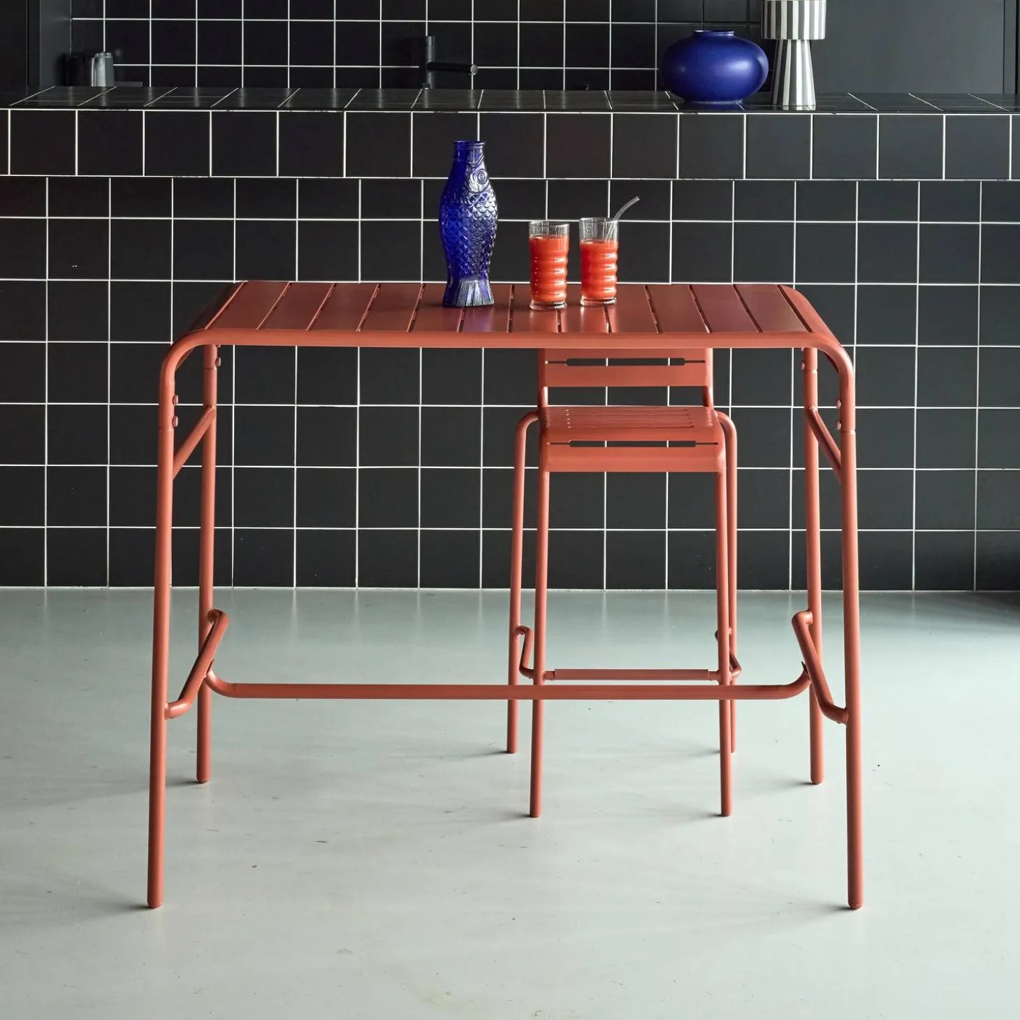 Hoge tuintafel 4 plaatsen metaal