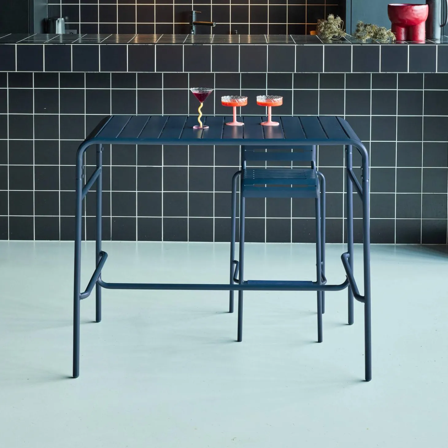 Hoge tuintafel 4 plaatsen metaal