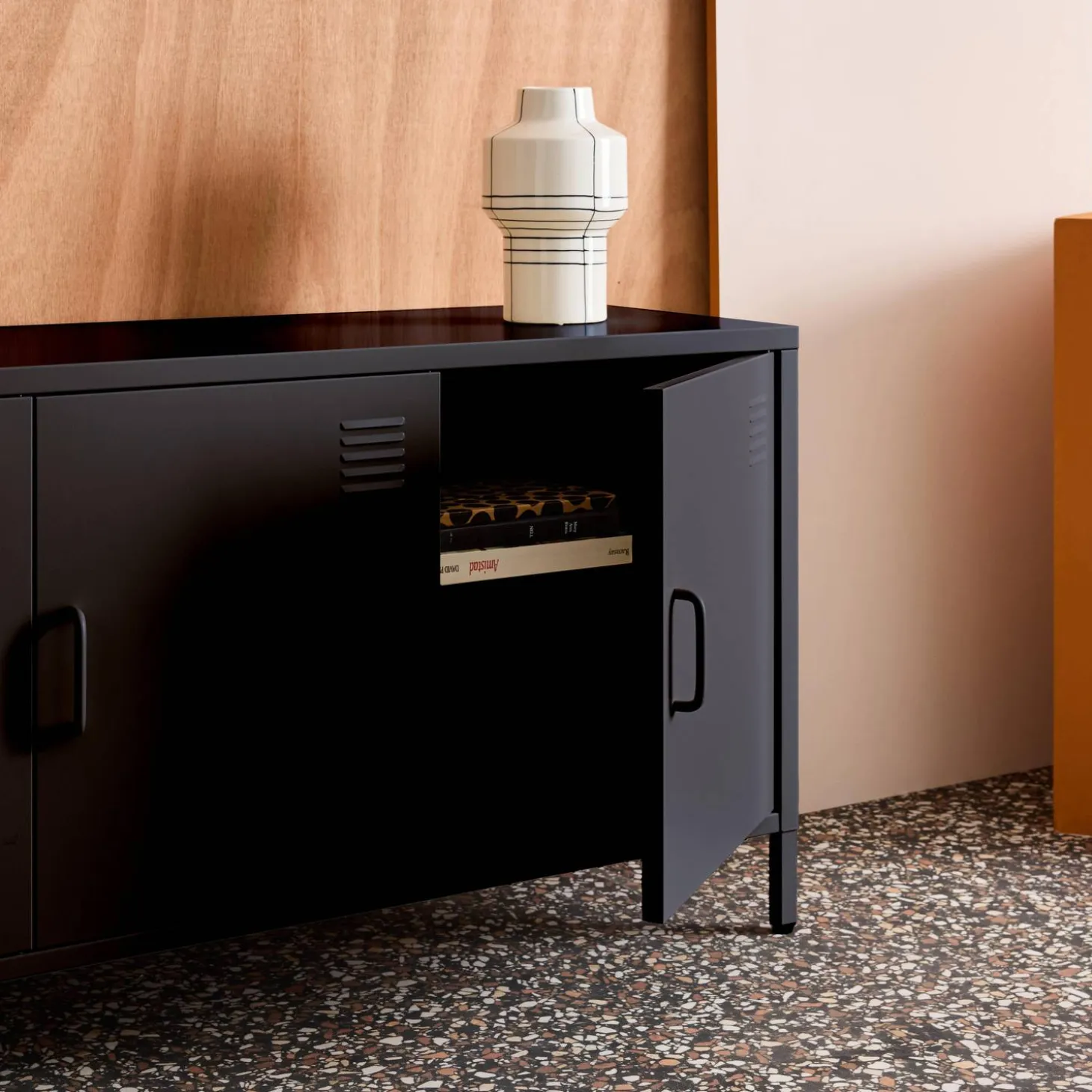 Industriële tv-meubel metaal 3 deuren 120cm