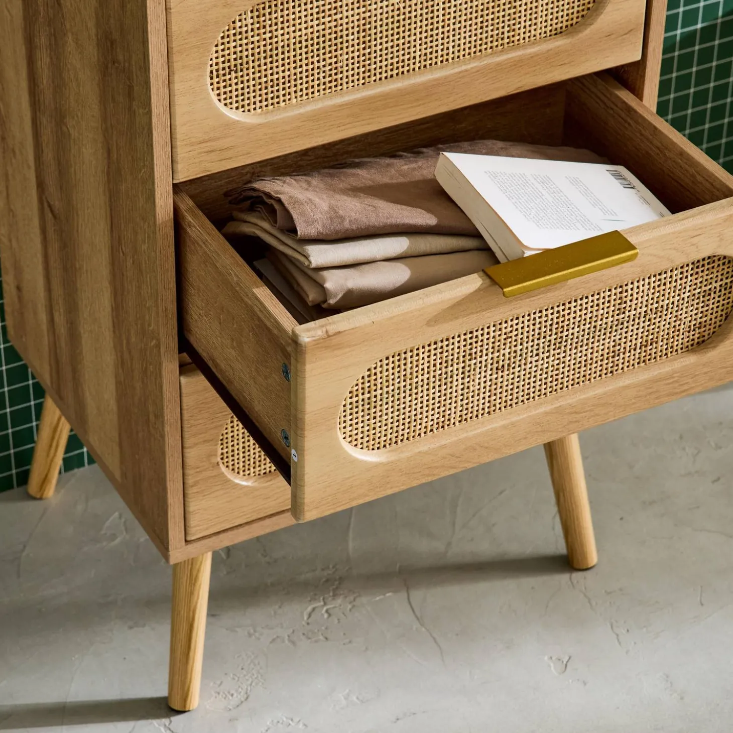 Ladekast 4 lades houtlook en rotan 48cm