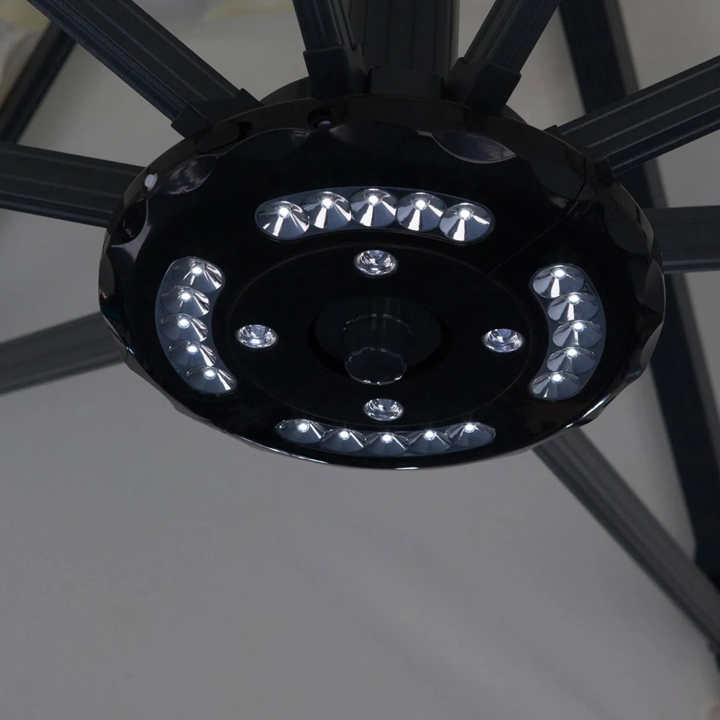 LED lamp voor parasol