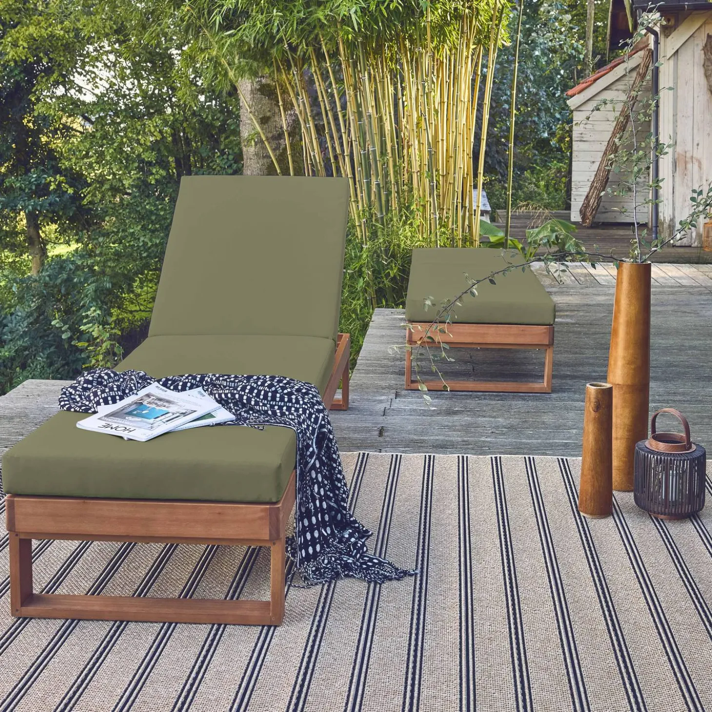 Ligbank in eucalyptus hout, multiposities (set van 2)