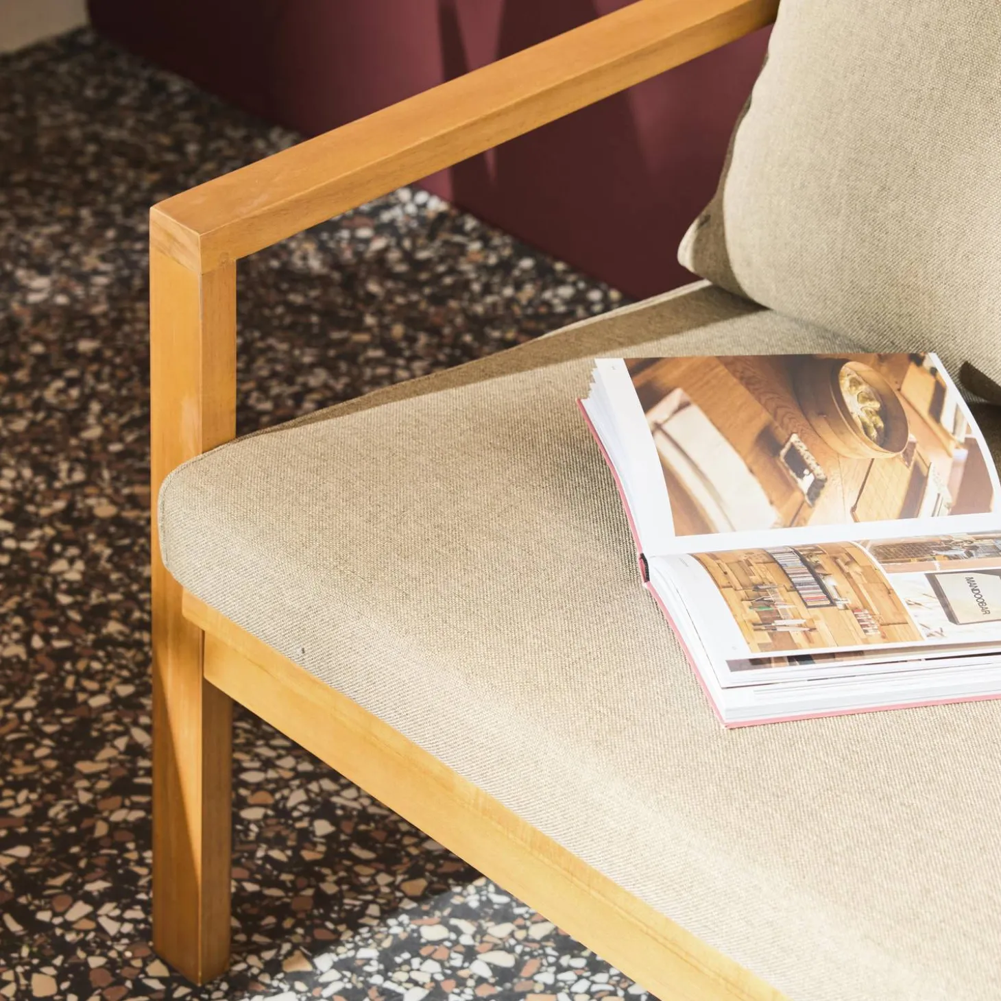 Loungeset van hout en olefine voor 4 personen
