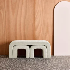 Nestbank met krukjes bouclé