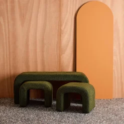 Nestbank met krukjes bouclé
