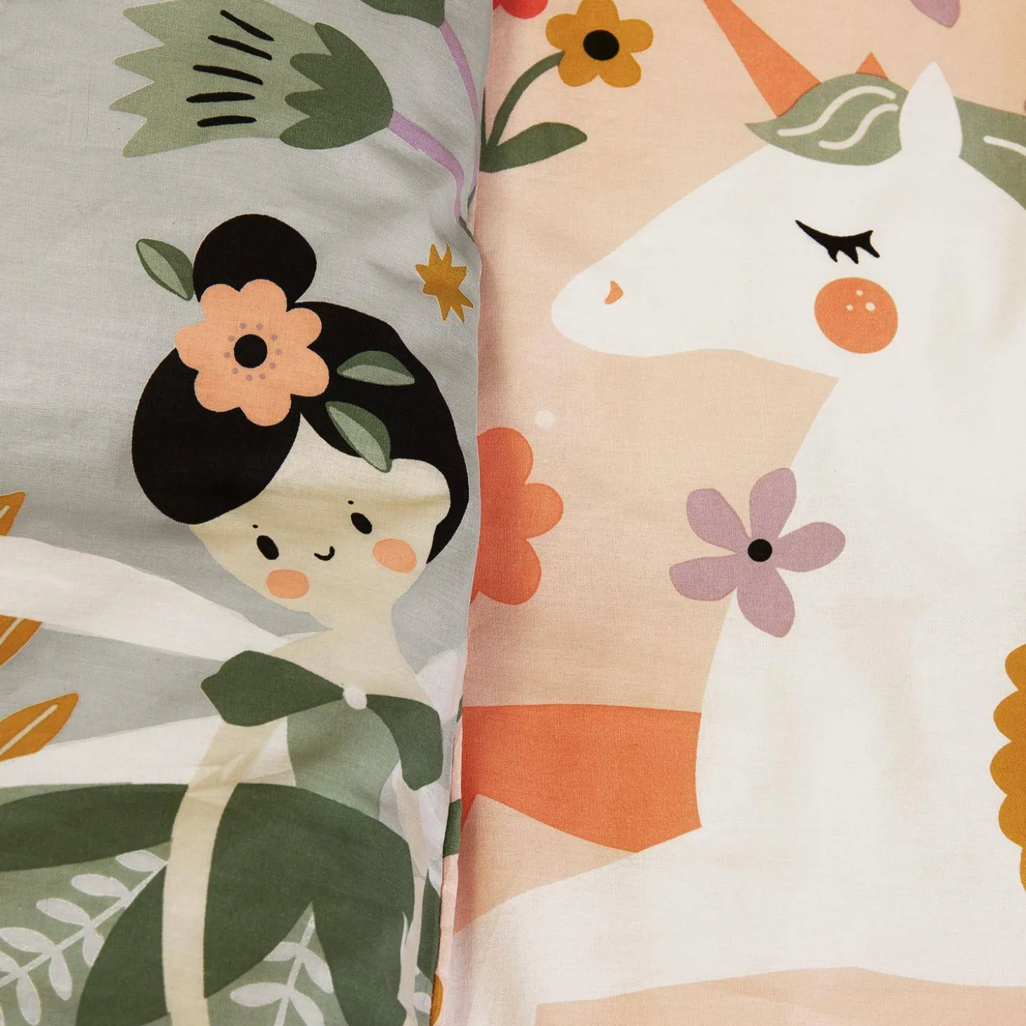 Omkeerbare dekbedset 1-persoons met eenhoorn/dans thema 140x200cm