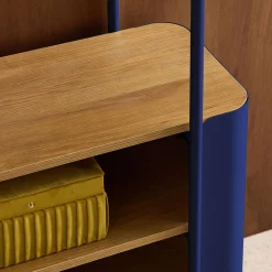Open kast 6 niveaus gebogen metaal en houtdecor