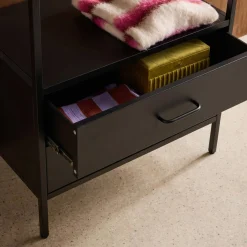 Open metalen kast met hangruimte open vak en 2 lades 70cm
