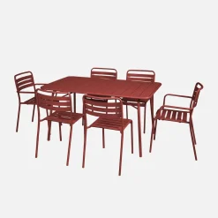 Opklapbare tuintafel met 6 stoelen waarvan 2 met armleuning metaal