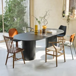 Ovale eettafel rubberhout en eikenfineer 8 plaatsen