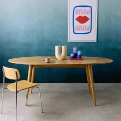 Ovale eettafel van rubberhout en eikenfineer, 6 plaatsen