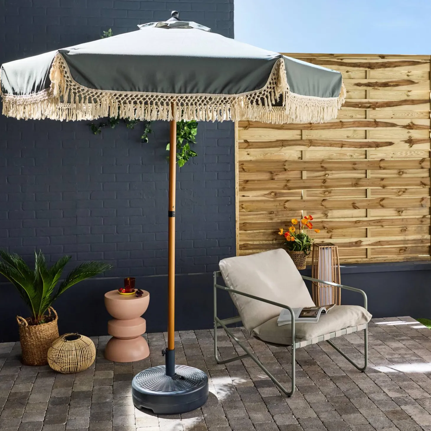 Parasol met franjes 2m staal