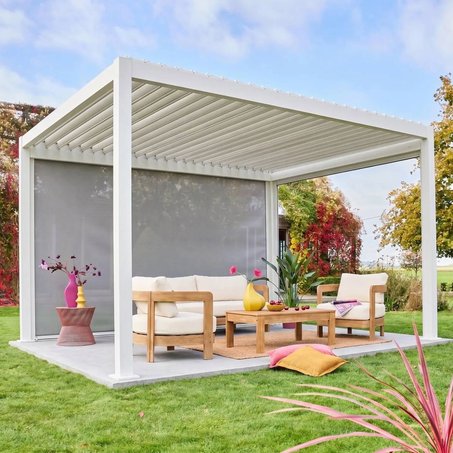 Pergola met lamellendak 4x3m met zonnescherm 4m