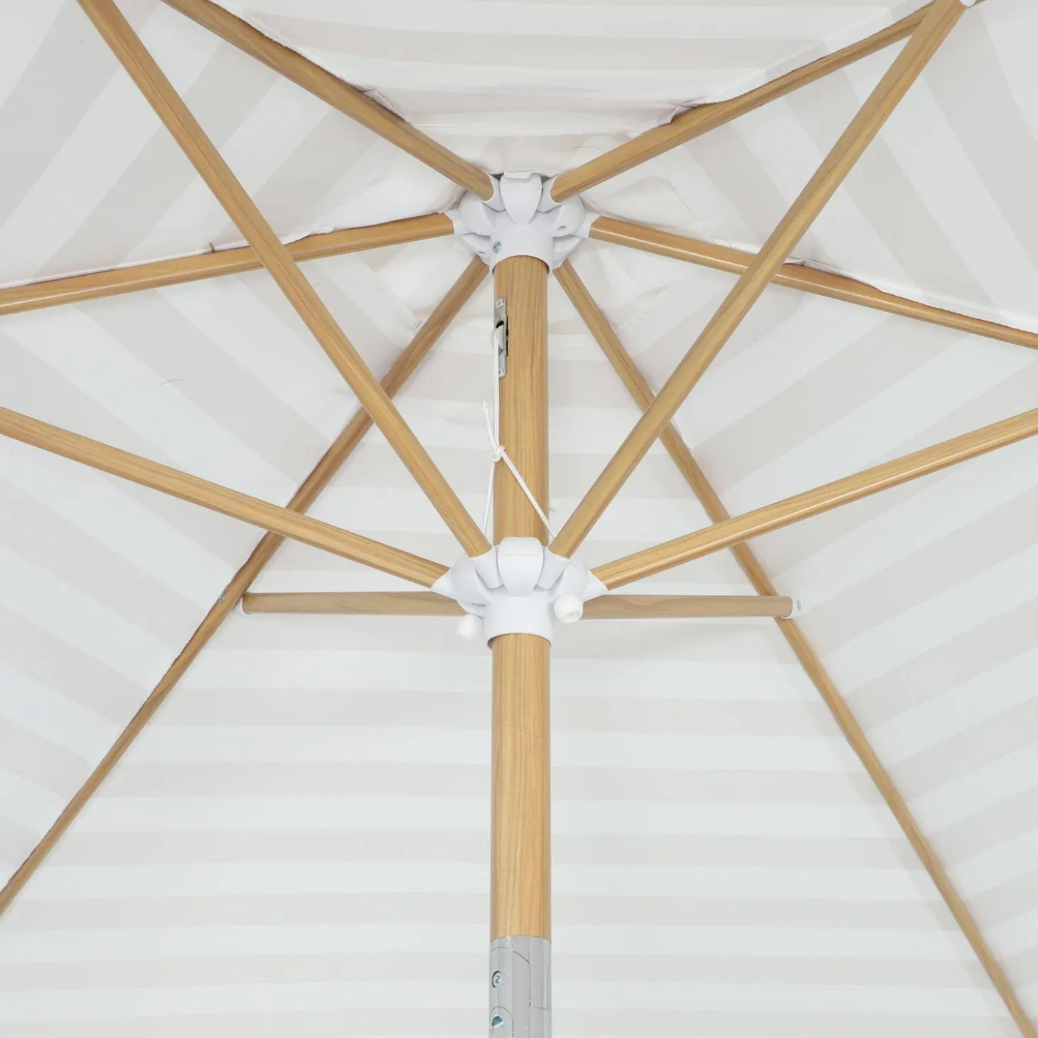 Ronde parasol 3m centrale mast met houteffect