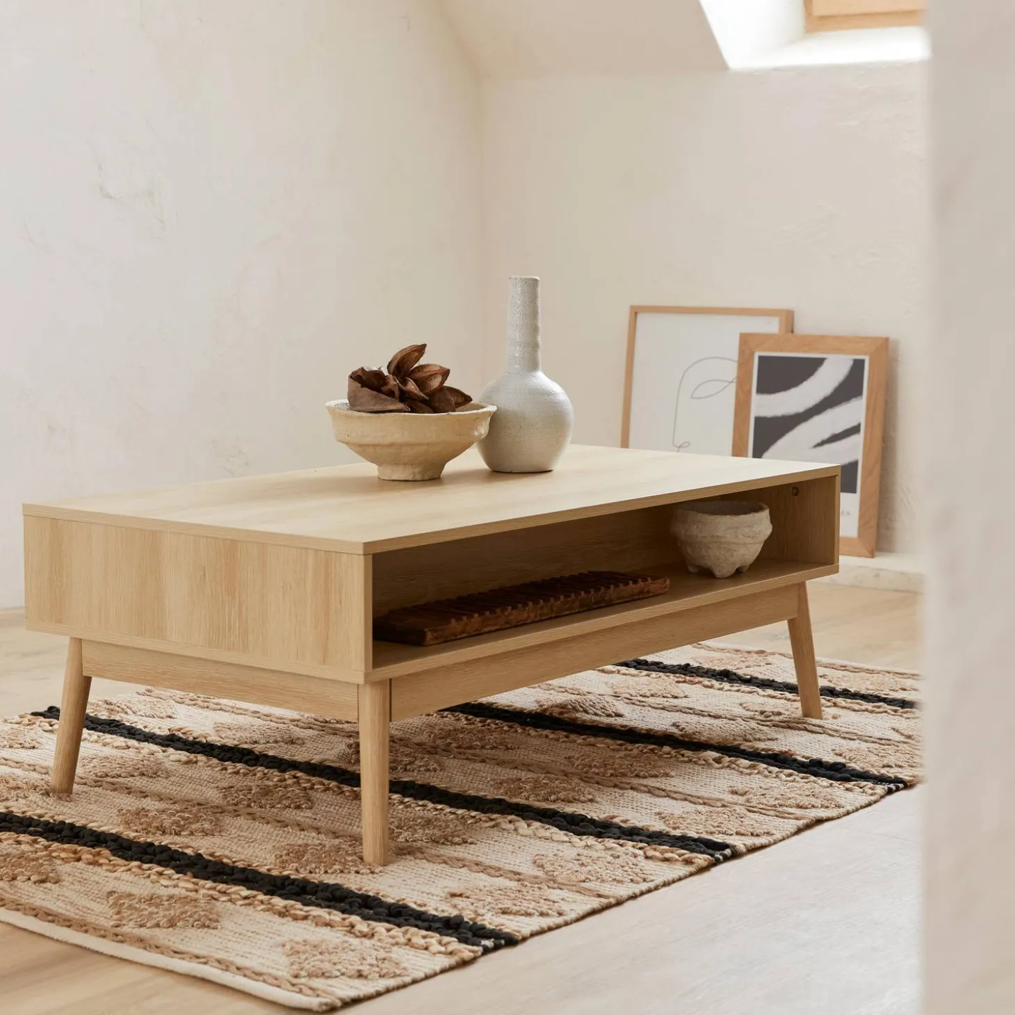 Salontafel in walnootkleurig hout, linear, L 110 x B 59 x H 39cm