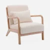 Scadinavische fauteuil van naturelkleurig hout en getextureerde bouclé