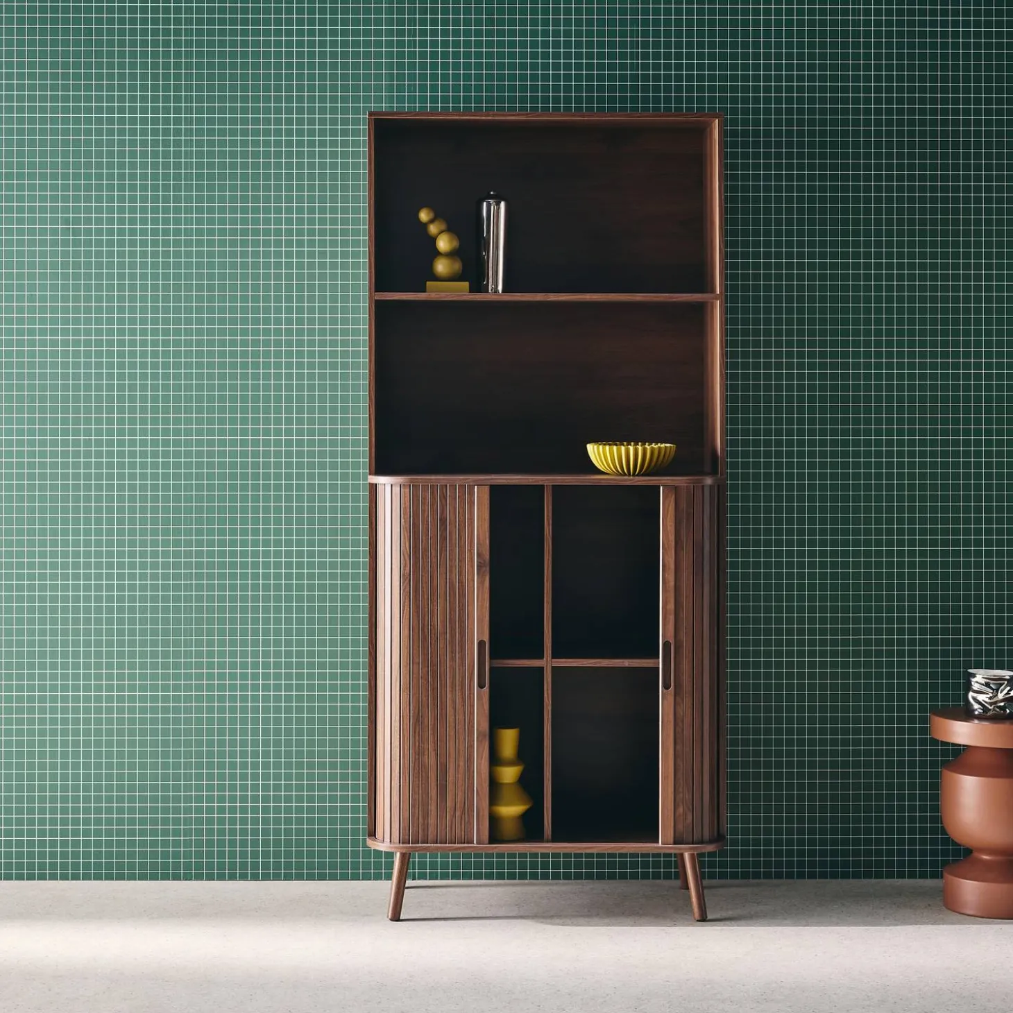 Scandinavische boekenkast met 2 schuifdeuren en plank 80cm