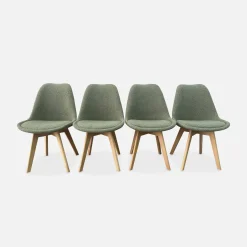 Scandinavische boucléstoel met houten poten (set van 4)