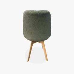 Scandinavische boucléstoel met houten poten (set van 4)